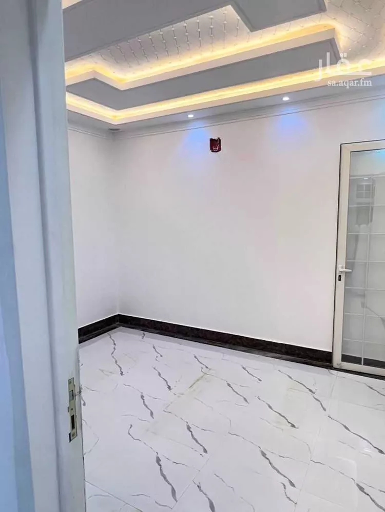 فيلا للإيجار في شارع عبدالحق الجاوي, حي المهدية, مدينة الرياض, منطقة الرياض صورة 5