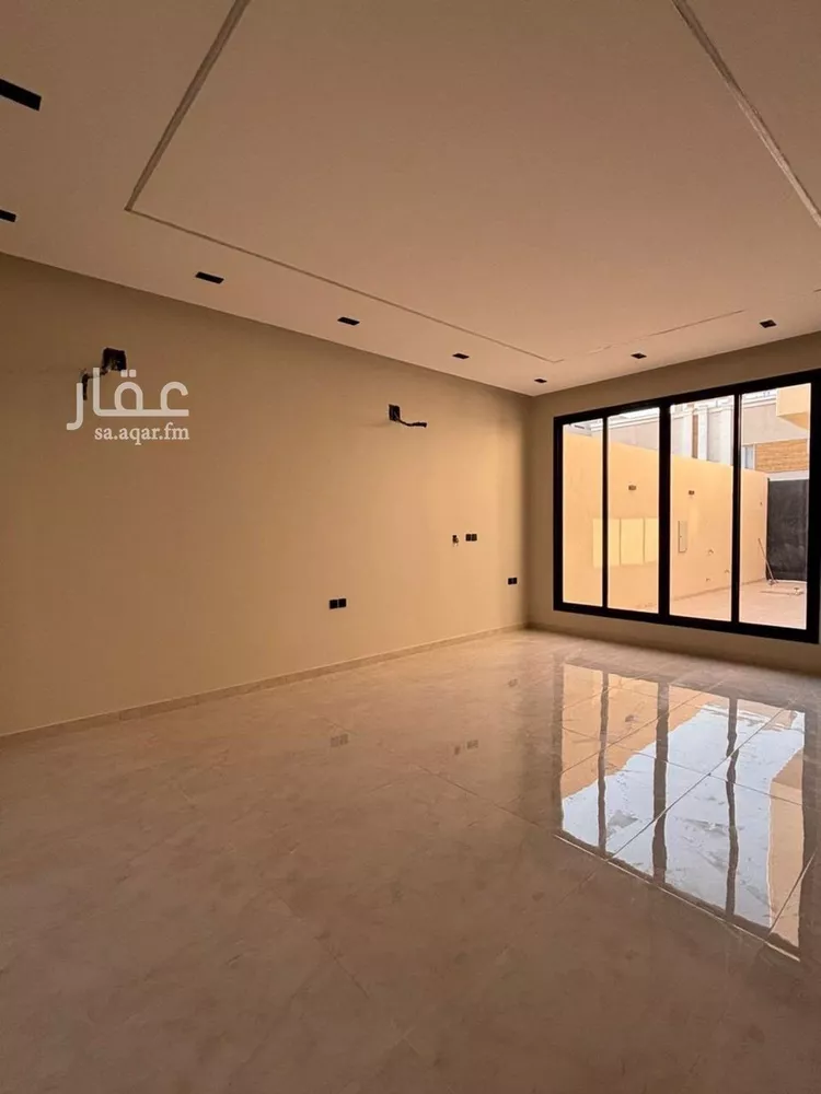 فيلا للبيع في شارع الملتزم, حي المهدية, مدينة الرياض, منطقة الرياض 9