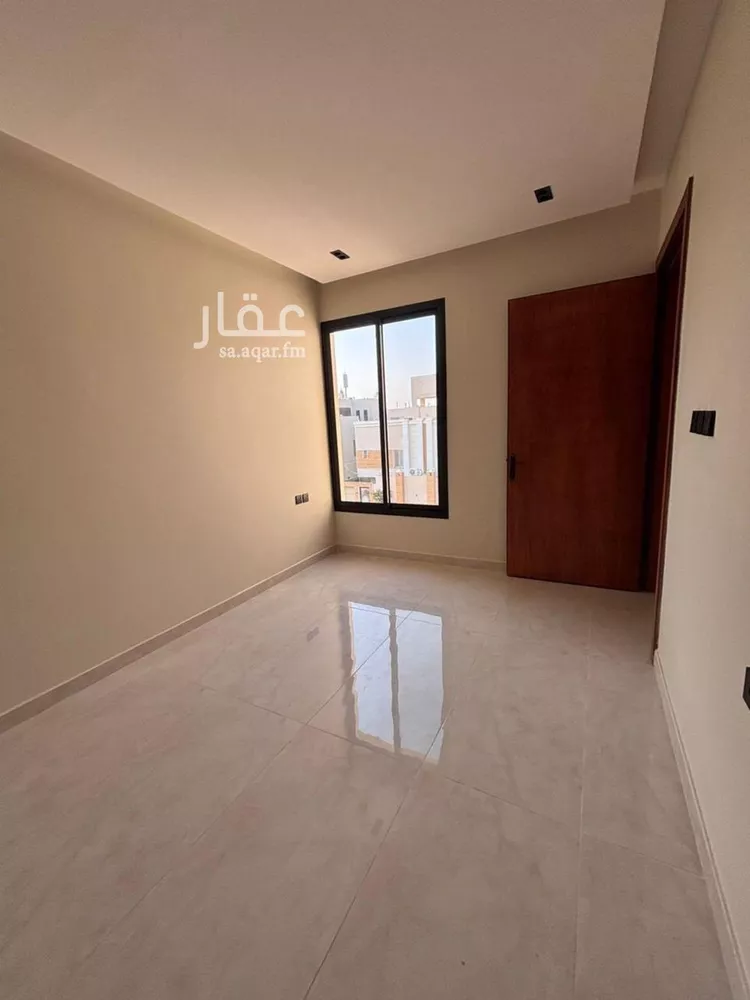 فيلا للبيع في شارع الملتزم, حي المهدية, مدينة الرياض, منطقة الرياض 6