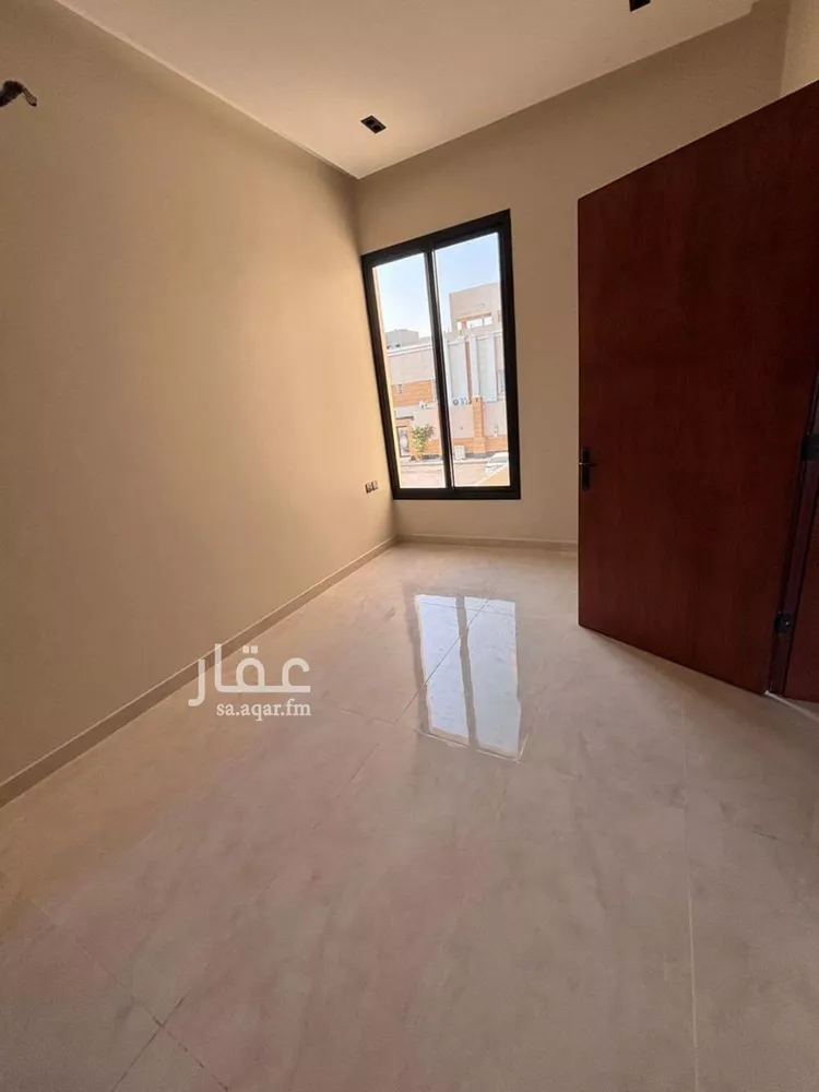 فيلا للبيع في شارع الملتزم, حي المهدية, مدينة الرياض, منطقة الرياض صورة 5