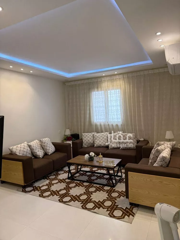 فيلا للإيجار في شارع أحمد مفتي المكي الحنفي, حي المهدية, مدينة الرياض, منطقة الرياض صورة 4