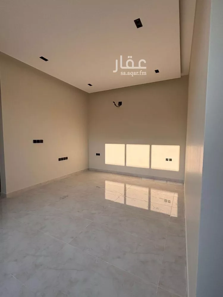 فيلا للبيع في شارع الملتزم, حي المهدية, مدينة الرياض, منطقة الرياض 12