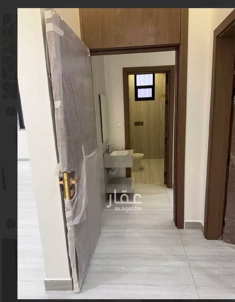 Floor for Rent in Riyadh Al Janadriyah 8