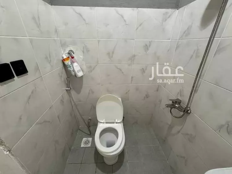 غرفة للإيجار في شارع سلمه بن المجبر ، حي النزهة ، جدة ، جدة صورة 3
