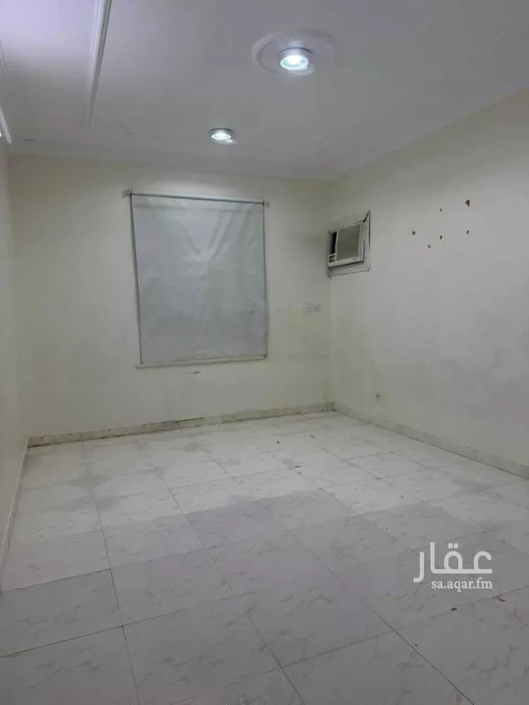 فيلا للإيجار في شارع شارع رقم 111, حي ظهرة لبن, مدينة الرياض, منطقة الرياض صورة 2