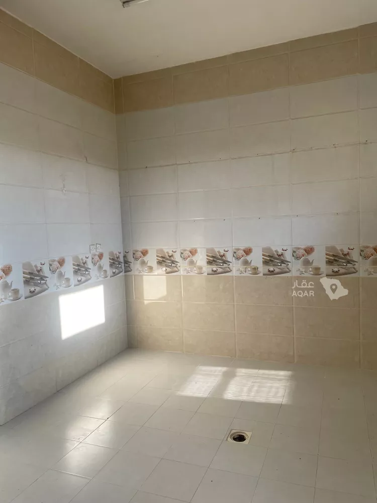 شقة للإيجار في شارع هارون الرشيد, حي ظهرة العودة شرق, مدينة الدرعية, منطقة الرياض 4