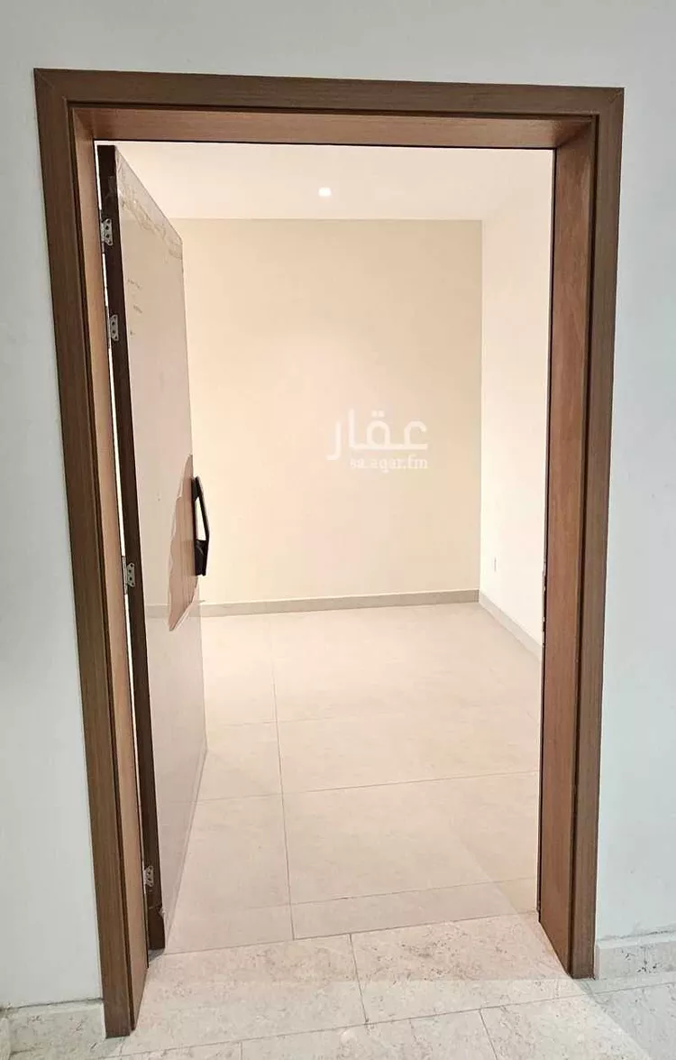 شقة للبيع في شارع عتبة بن ربيعة, حي المنتزة, مدينة الدمام, المنطقة الشرقية صورة 2