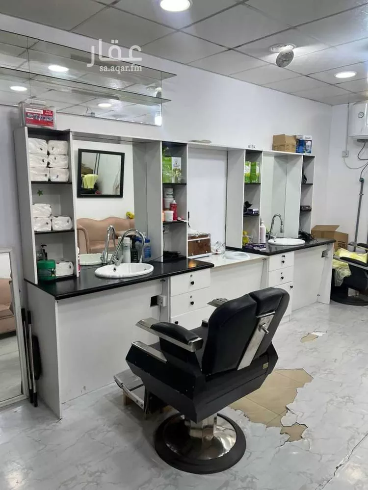 محل للبيع في شارع عمر بن الخطاب الفرعي ، حي البشر ، بريدة ، بريدة صورة 2