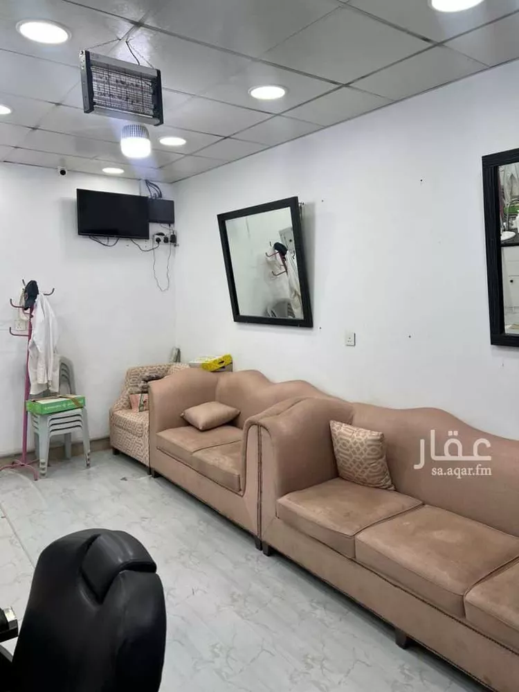 محل للبيع في شارع عمر بن الخطاب الفرعي ، حي البشر ، بريدة ، بريدة