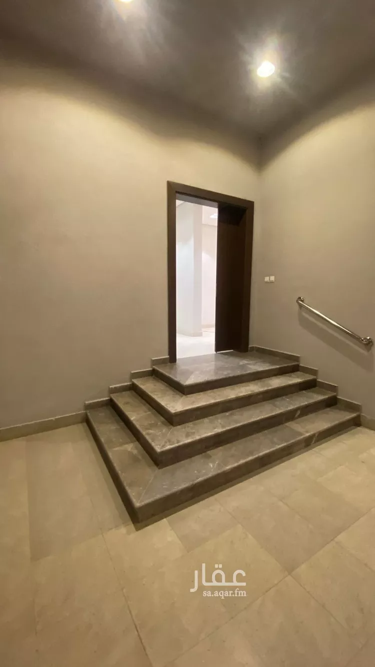 فيلا للبيع في شارع حجار بن ابحر العجلي, حي الياقوت, مدينة جدة, منطقة مكة المكرمة صورة 2