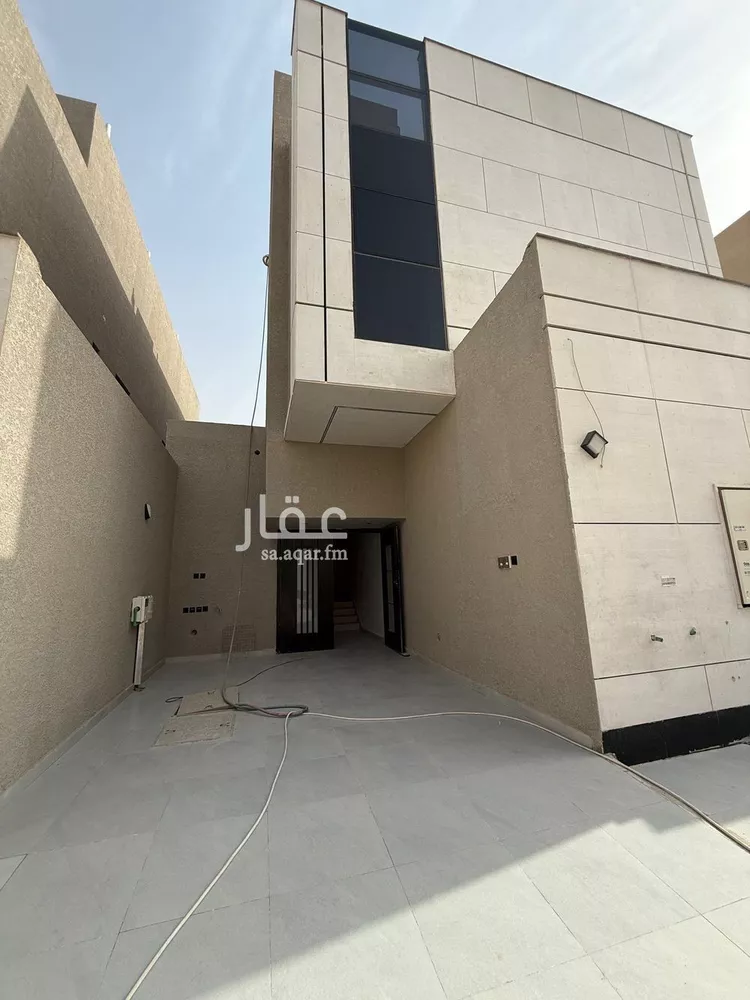 دور للبيع في شارع رقم 100, حي الجنادرية, مدينة الرياض, منطقة الرياض صورة 2