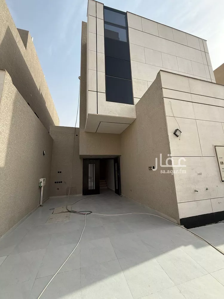 دور للبيع في شارع رقم 100, حي الجنادرية, مدينة الرياض, منطقة الرياض