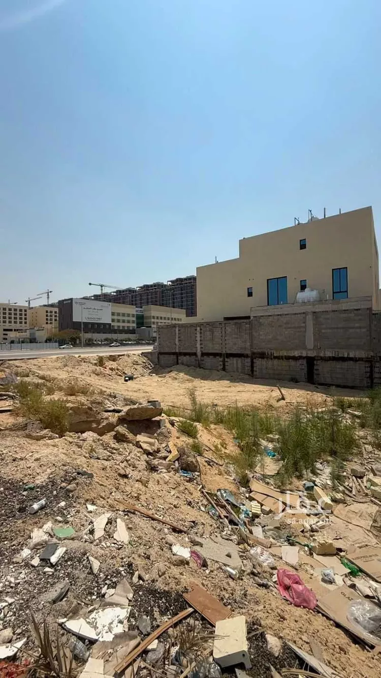 أرض للبيع في شارع ابو هريره, حي ضاحية الملك فهد, مدينة الدمام, المنطقة الشرقية