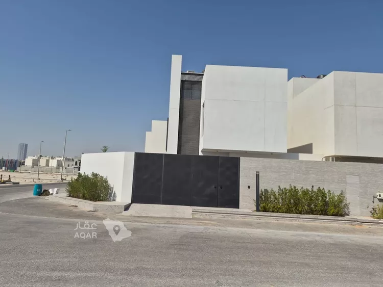 فيلا للإيجار في شارع النعيم, حي البحر, مدينة الخبر, المنطقة الشرقية