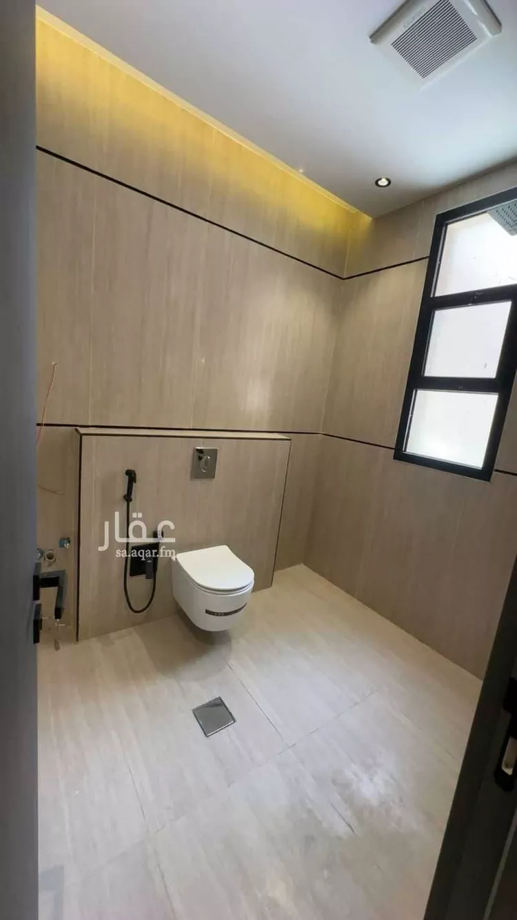 Floor for Sale in Riyadh Ash Sharq 9