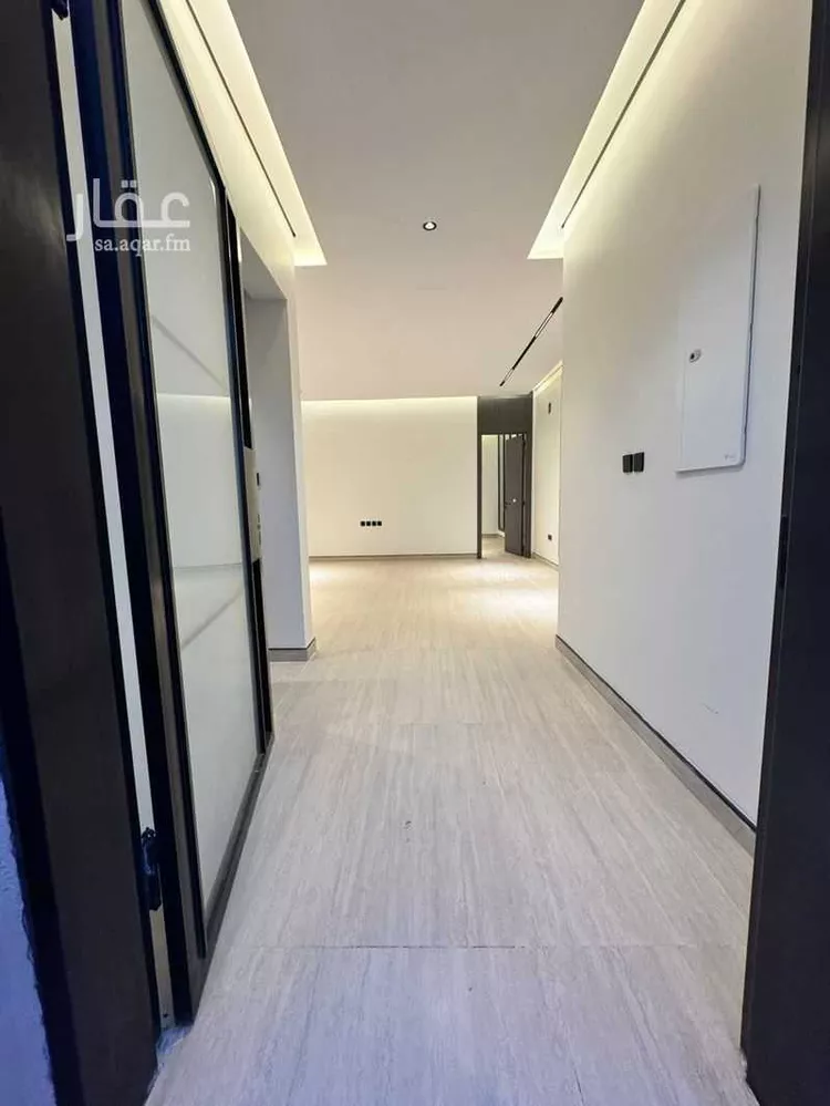Floor for Sale in Riyadh Ash Sharq 6