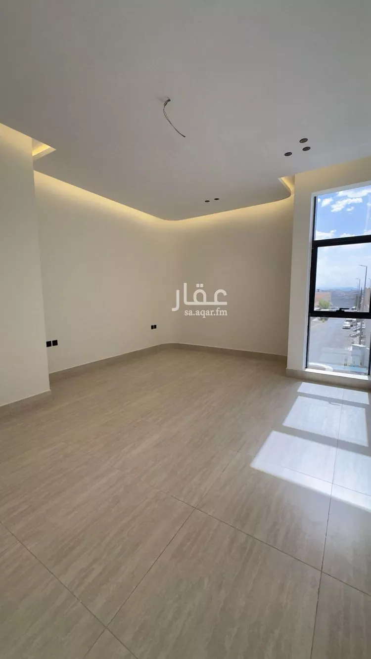 فيلا للبيع في شارع سعد بن الحارث, حي الجامعيين, مدينة خميس مشيط, منطقة عسير صورة 5
