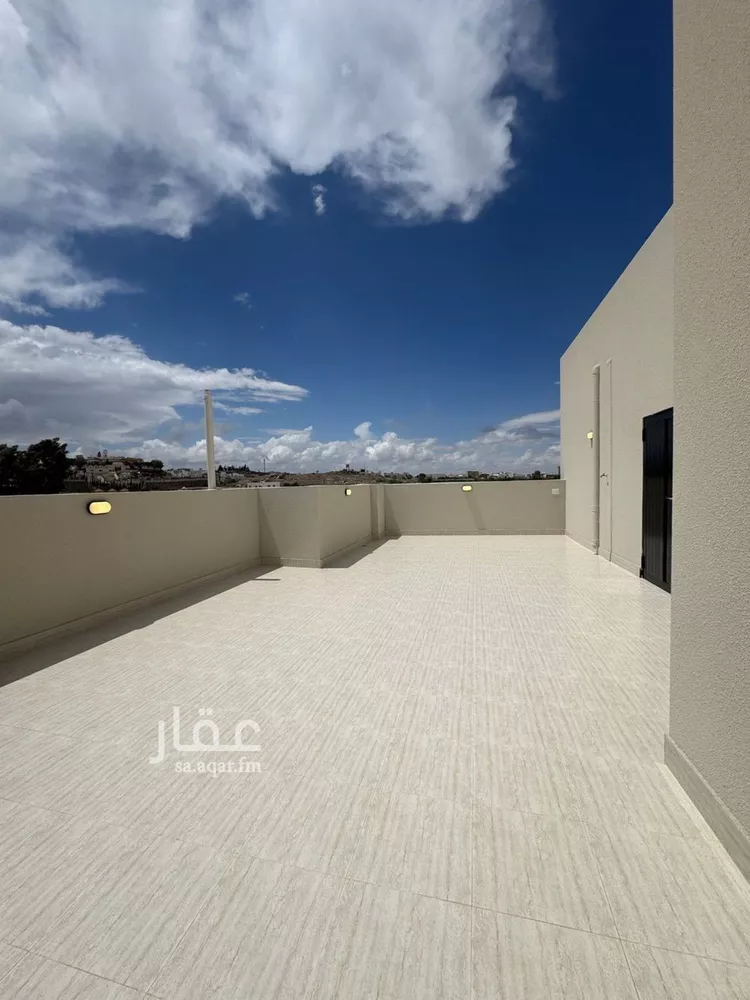 فيلا للبيع في شارع عمرو ابن مطرف ابن علقمة, حي ذلالة, مدينة خميس مشيط, منطقة عسير صورة 2
