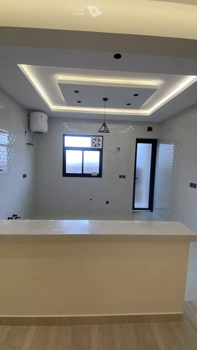 شقة للبيع في شارع الراجحي, حي الظرفة, مدينة خميس مشيط, منطقة عسير 8