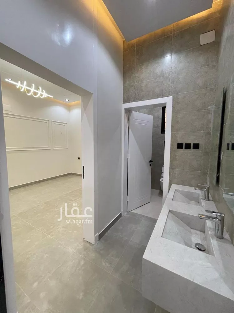 شقة للبيع في شارع الملك فهد, حي الشرقية, مدينة أبها, منطقة عسير صورة 5