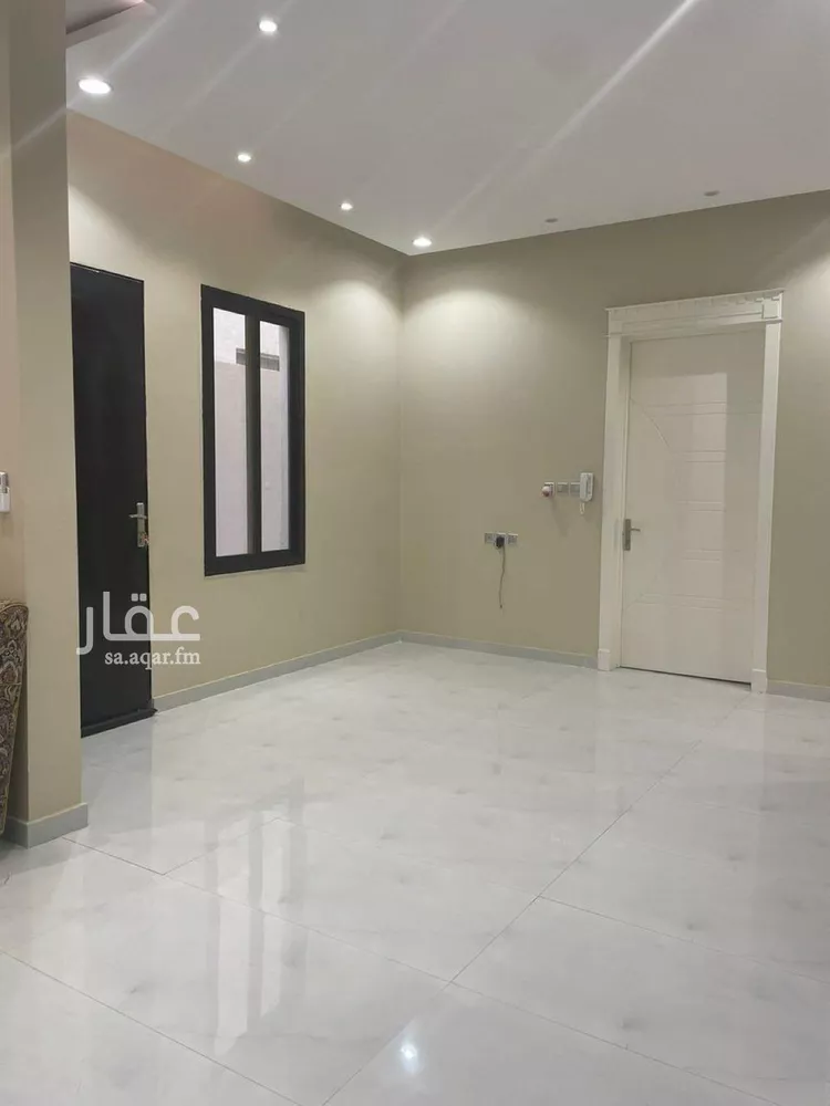فيلا للبيع في شارع إبراهيم بن حسين, حي الرمال, مدينة الرياض, منطقة الرياض صورة 2