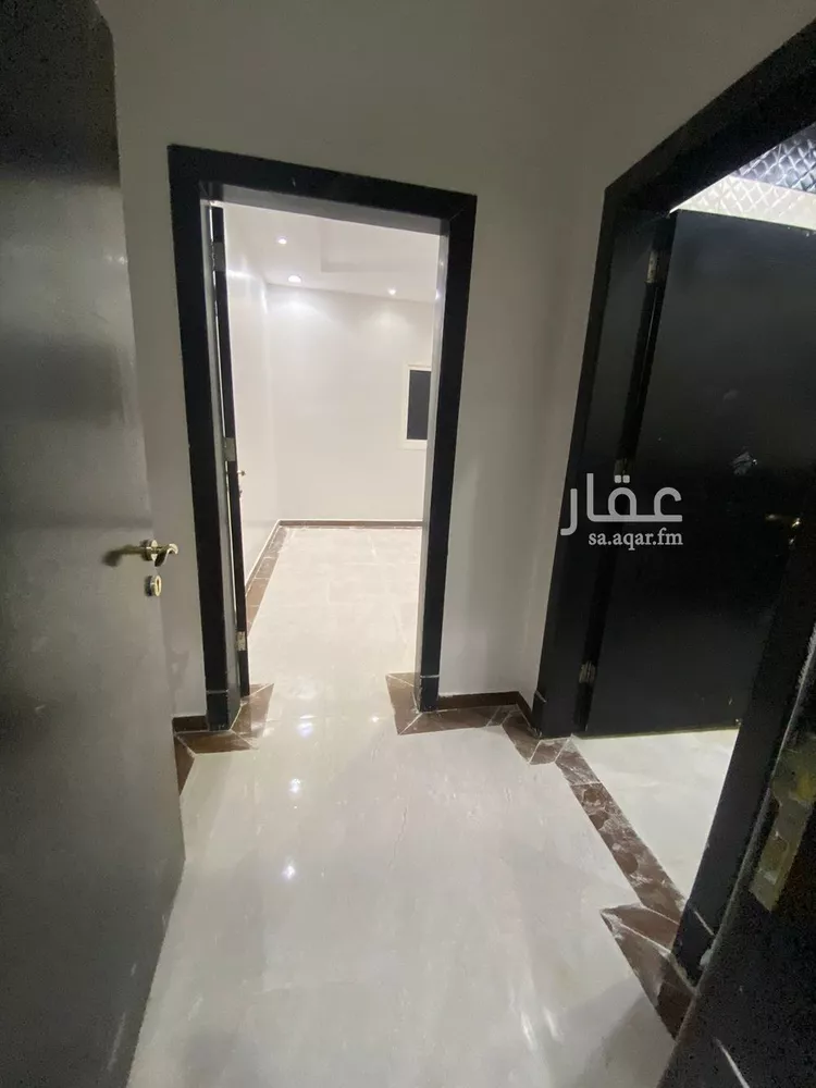 فيلا للإيجار في شارع حسن حسني عبدالوهاب, حي الرمال, مدينة الرياض, منطقة الرياض 1 صورة