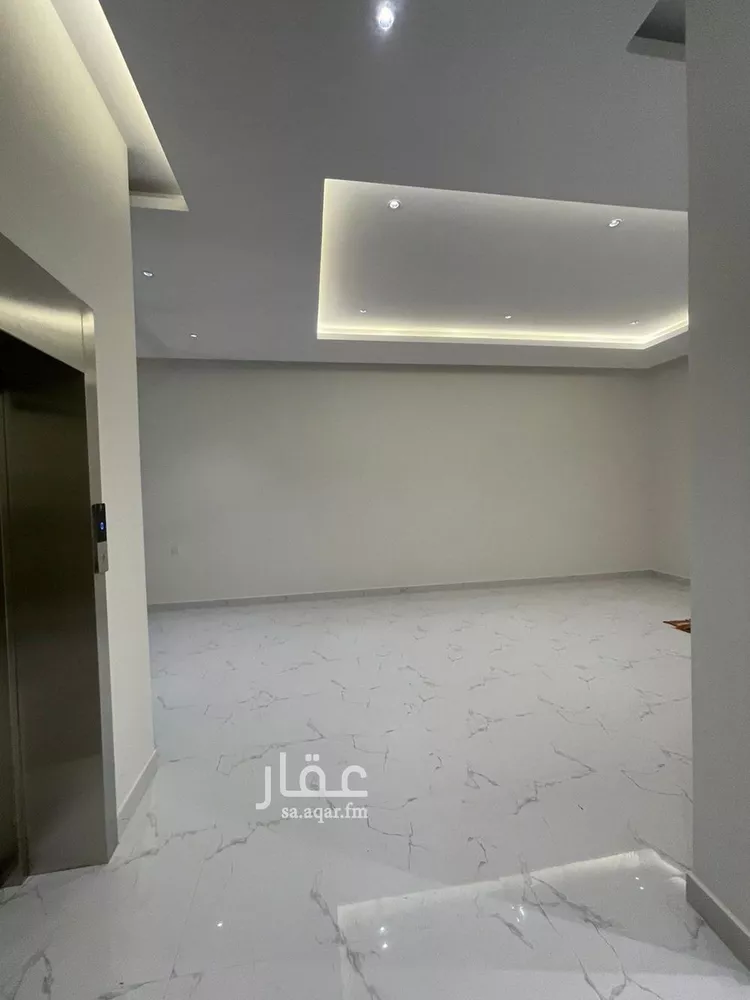 فيلا للبيع في شارع عبدالقادر بن عبدالوارث, حي المهدية, مدينة الرياض, منطقة الرياض صورة 5