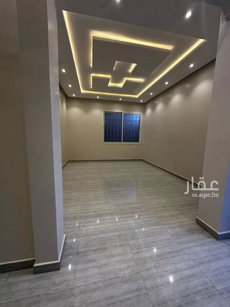 فيلا للبيع في شارع فؤاد محمد عمر توفيق, حي المهدية, مدينة الرياض, منطقة الرياض صورة 5