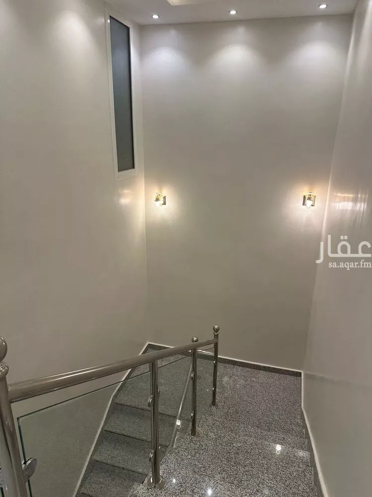 فيلا للبيع في شارع إبراهيم بن علي بن علوي, حي المهدية, مدينة الرياض, منطقة الرياض صورة 2
