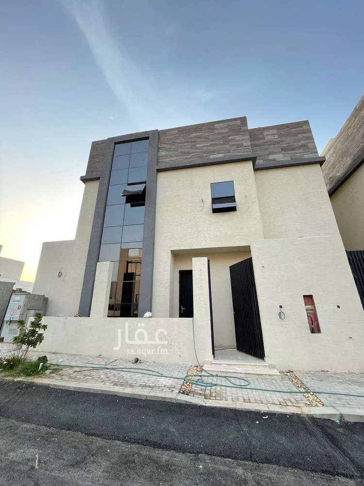 فيلا للبيع في شارع السيل, حي المهدية, مدينة الرياض, منطقة الرياض صورة 3