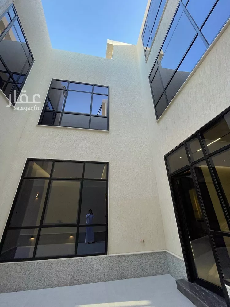 فيلا للبيع في شارع الفروسية, حي المهدية, مدينة الرياض, منطقة الرياض صورة 3