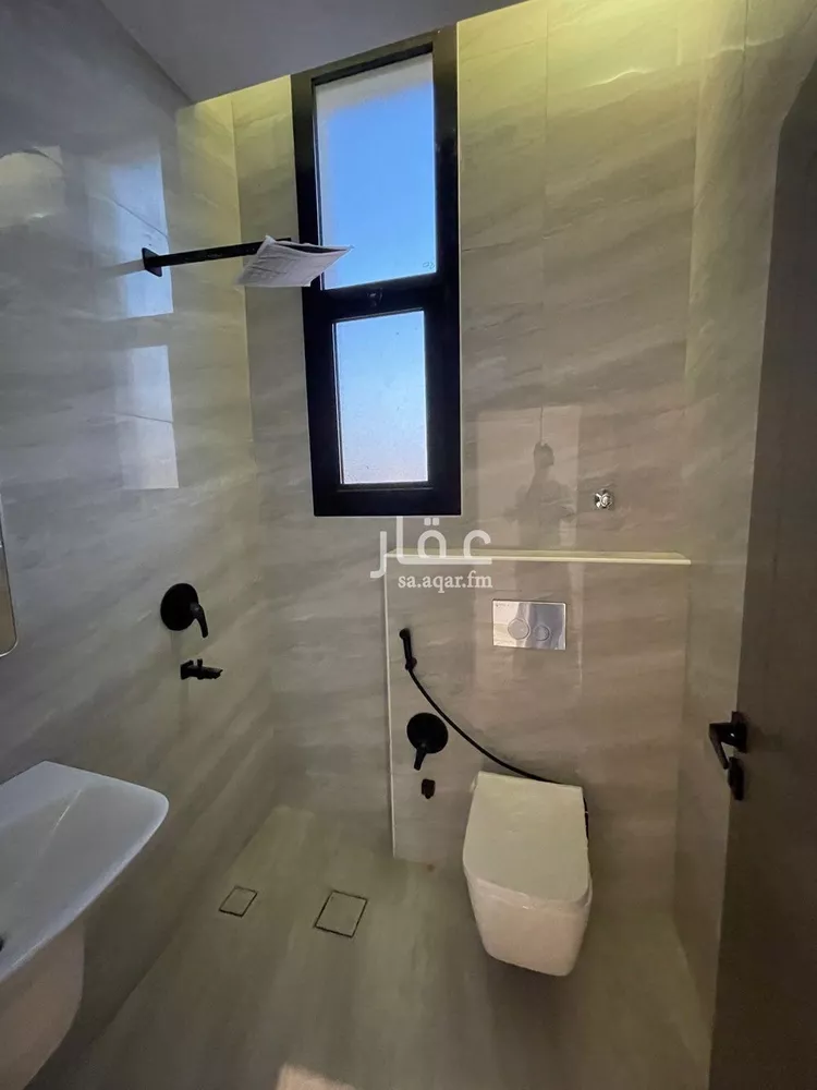 عمارة للبيع في شارع الفروسية, حي المهدية, مدينة الرياض, منطقة الرياض صورة 2