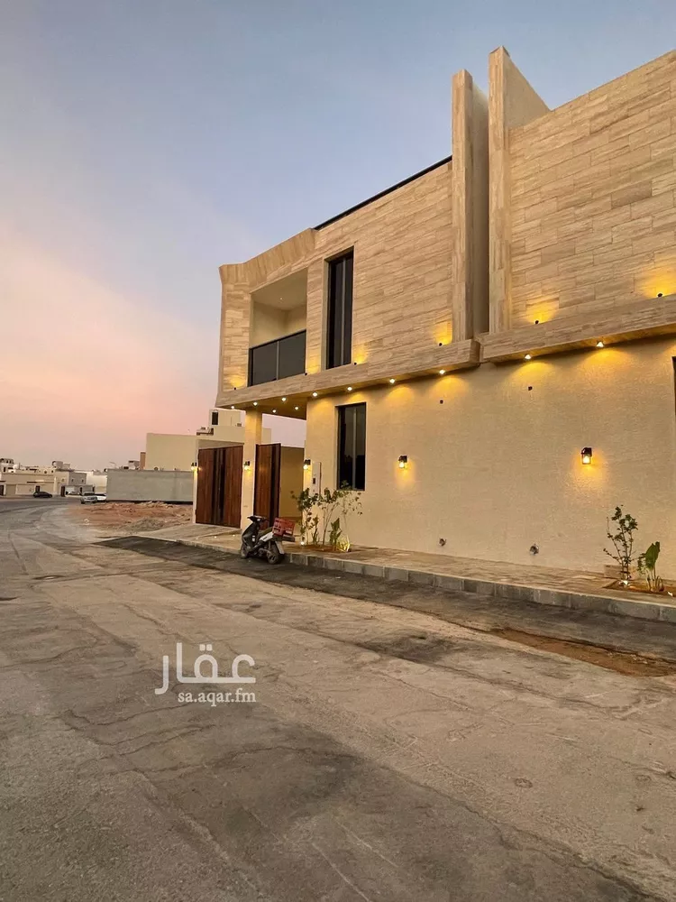 فيلا للبيع في شارع ضوء الصباح, حي المهدية, مدينة الرياض, منطقة الرياض صورة 2