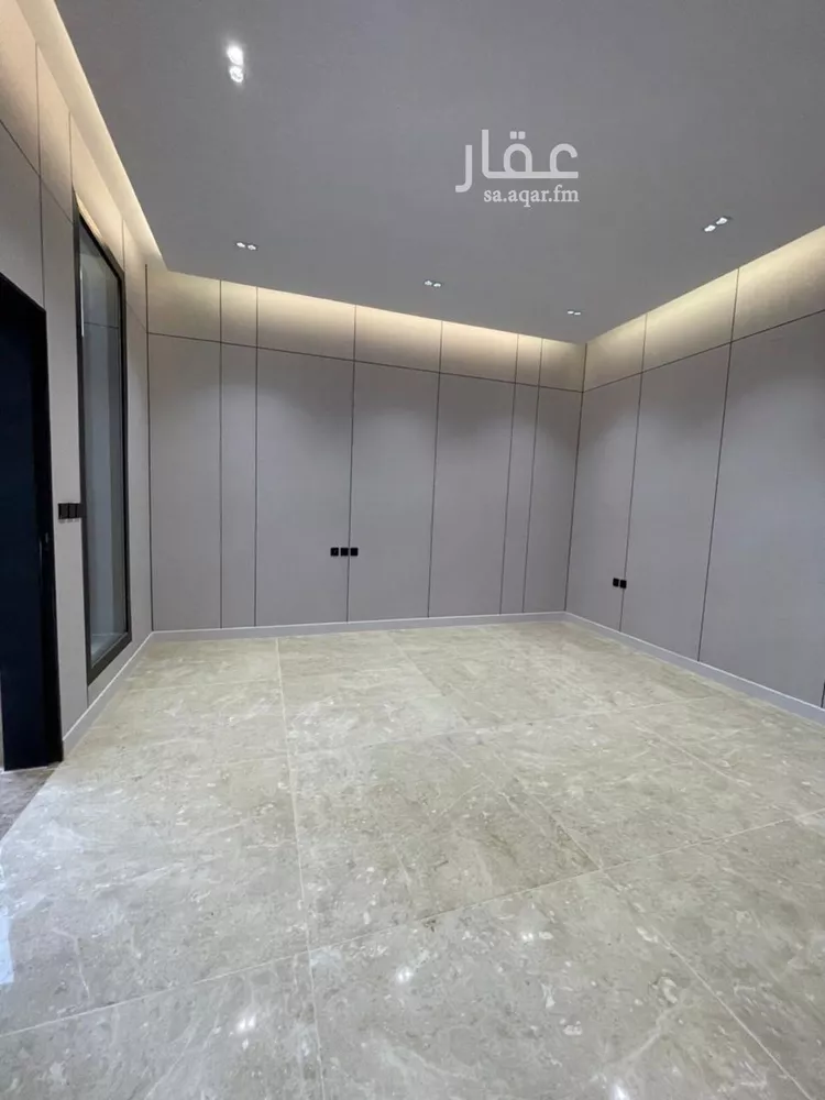 فيلا للبيع في شارع قطب الدين بن السلطان, حي المهدية, مدينة الرياض, منطقة الرياض صورة 3