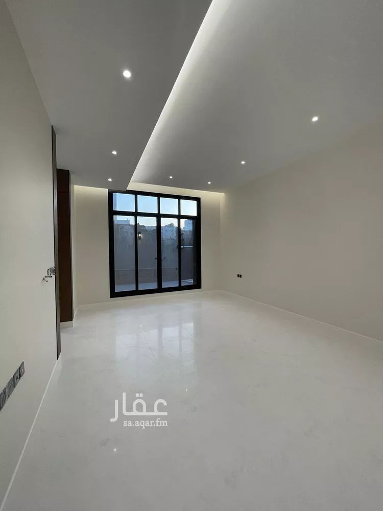 فيلا للبيع في شارع قطب الدين بن السلطان, حي المهدية, مدينة الرياض, منطقة الرياض صورة 3