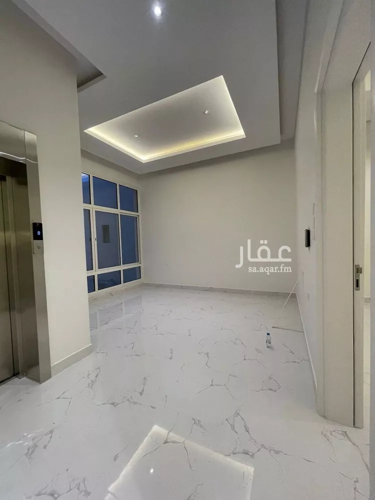 فيلا للبيع في شارع عبدالقادر بن عبدالوارث, حي المهدية, مدينة الرياض, منطقة الرياض صورة 4