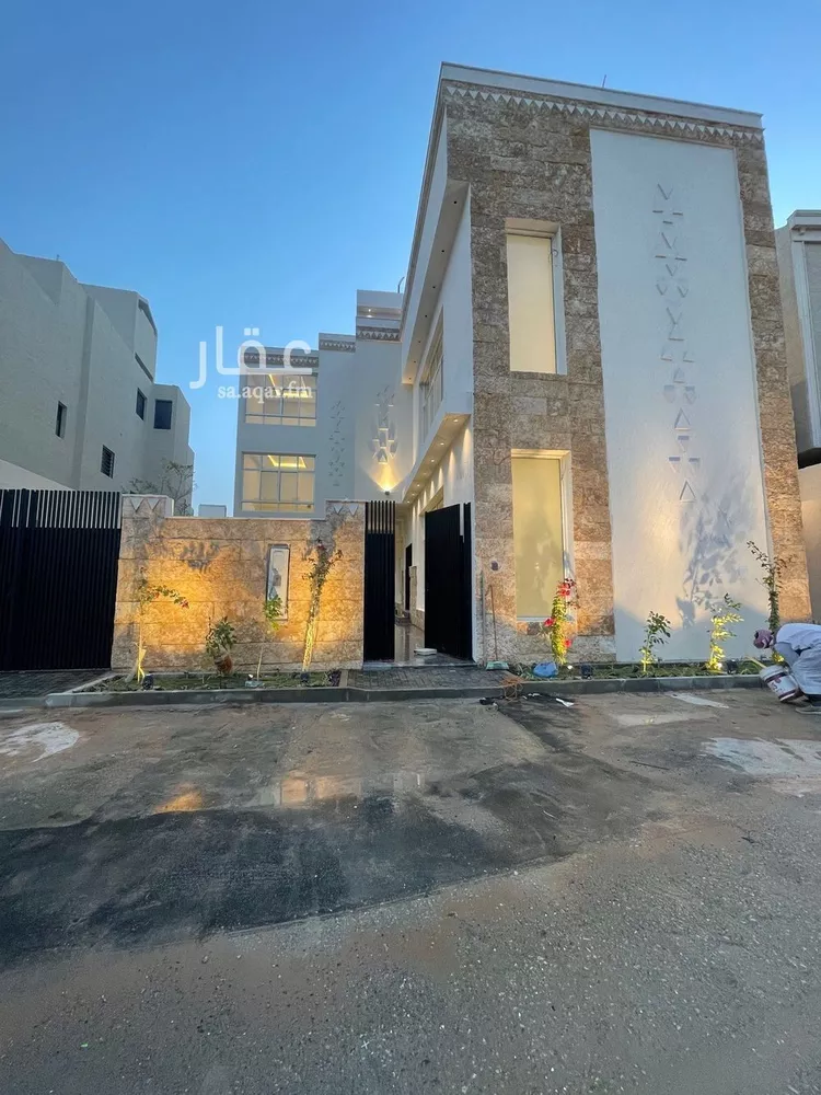فيلا للبيع في شارع عبدالقادر بن عبدالوارث, حي المهدية, مدينة الرياض, منطقة الرياض