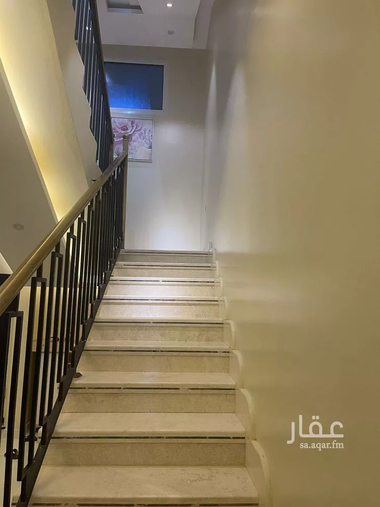 فيلا للبيع في شارع عبدالقادر بن عبدالوارث, حي المهدية, مدينة الرياض, منطقة الرياض صورة 3