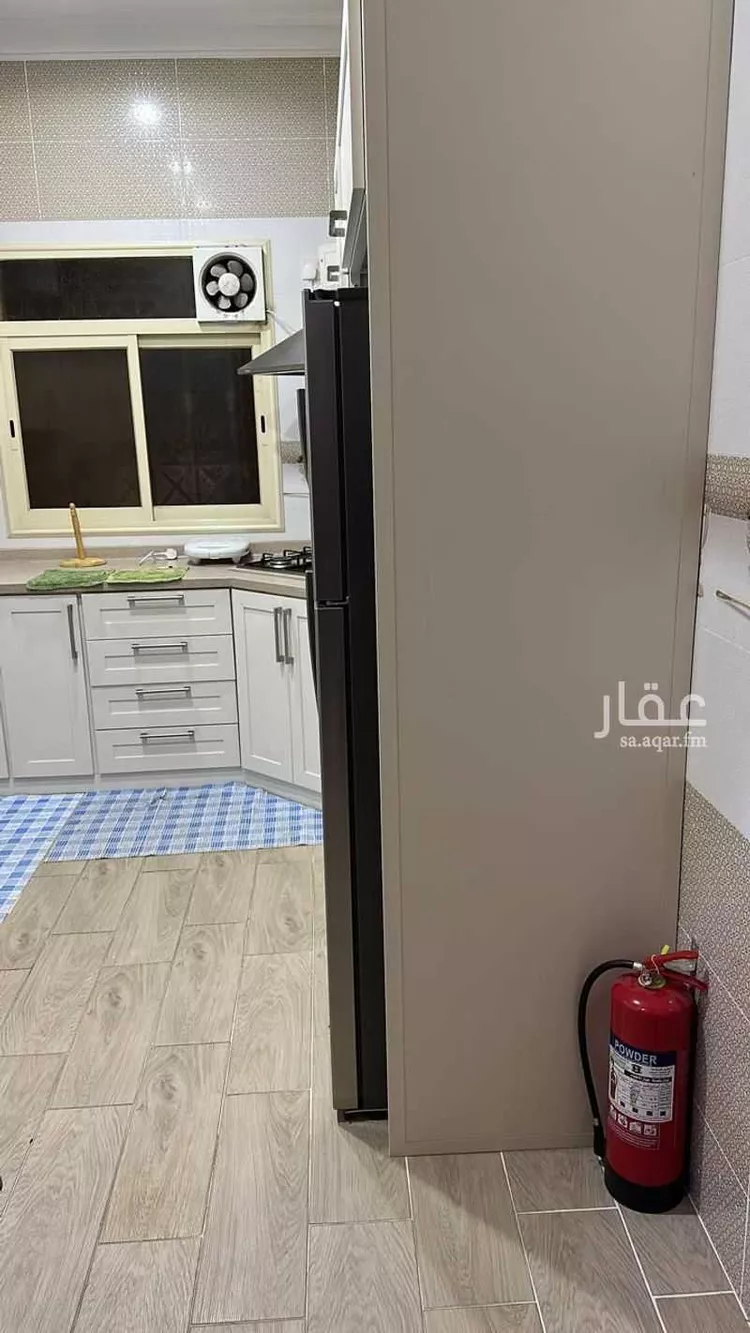 شقة للإيجار في شارع طريق الملك عبدالعزيز, حي القري, مدينة ابها, منطقة عسير صورة 2