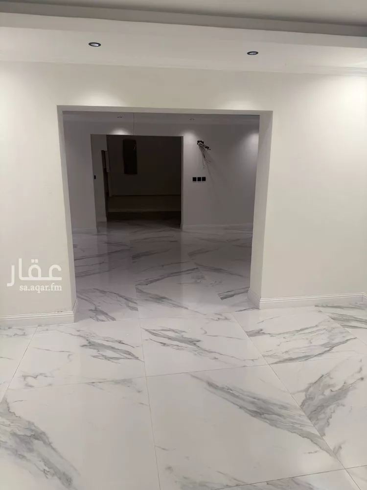 فيلا للبيع في شارع العواطف, حي الحزام الأخضر, مدينة الخبر, المنطقة الشرقية 13
