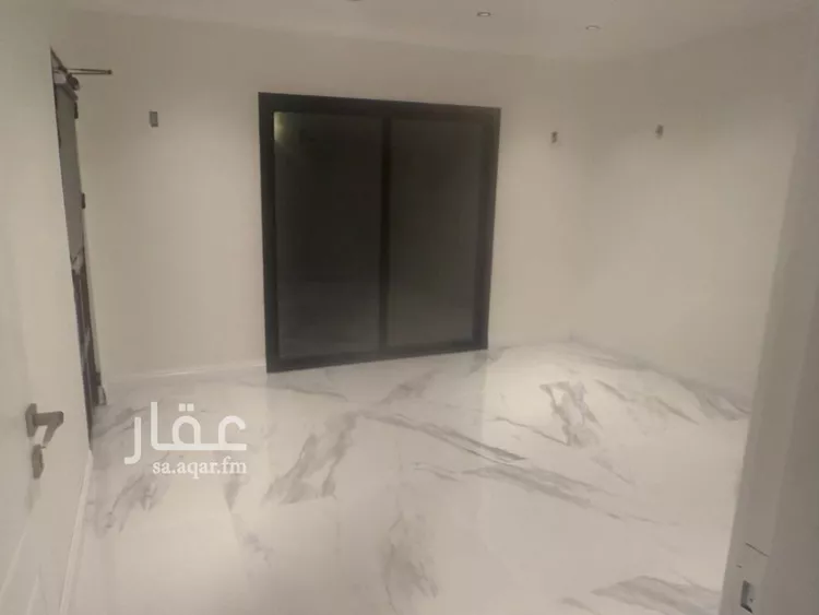 فيلا للبيع في شارع العواطف, حي الحزام الأخضر, مدينة الخبر, المنطقة الشرقية 6