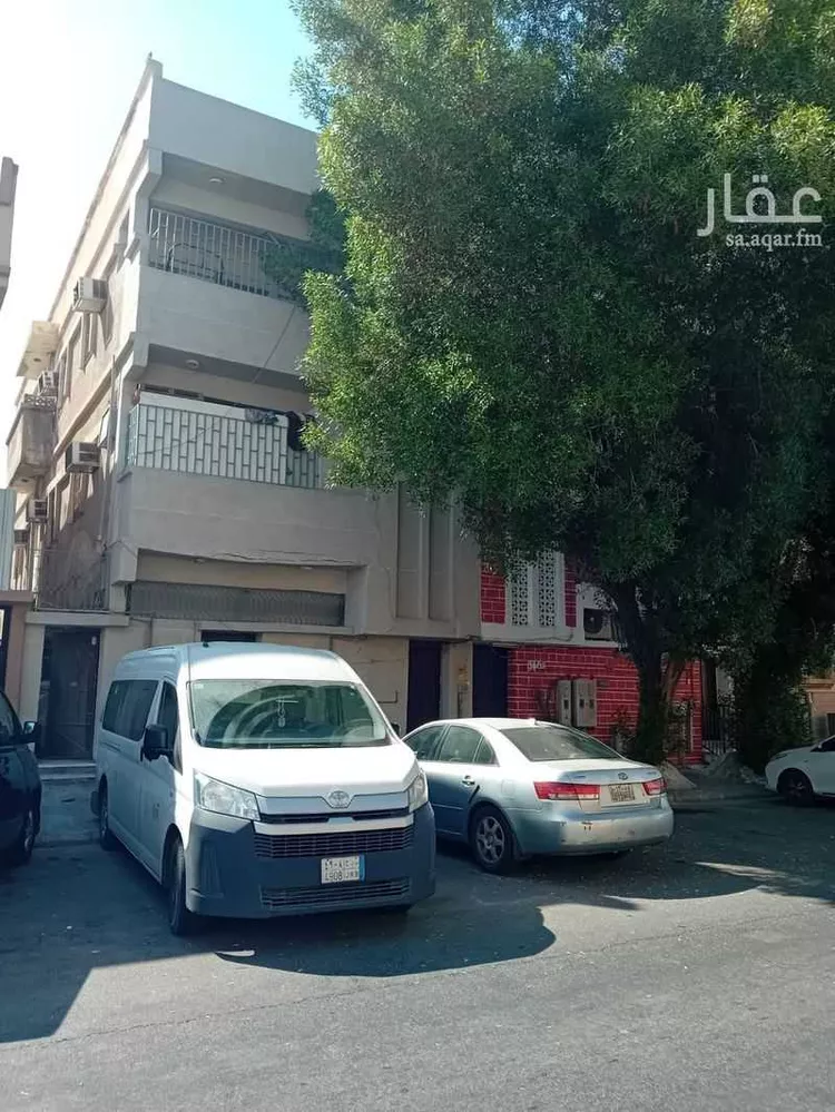 عمارة للبيع في شارع الخرج, حي الثقبة, مدينة الخبر, المنطقة الشرقية صورة 2