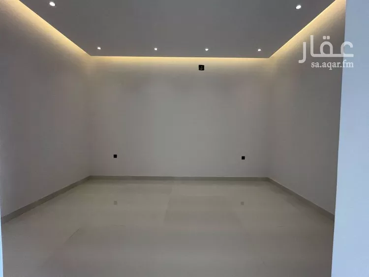 فيلا للبيع في شارع عبدالرحمن بن مرشد, حي المهدية, مدينة الرياض, منطقة الرياض صورة 5