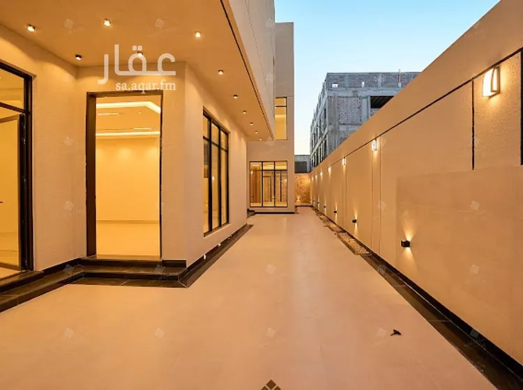 فيلا للبيع في شارع أحمد الكازروني, حي المهدية, مدينة الرياض, منطقة الرياض صورة 2