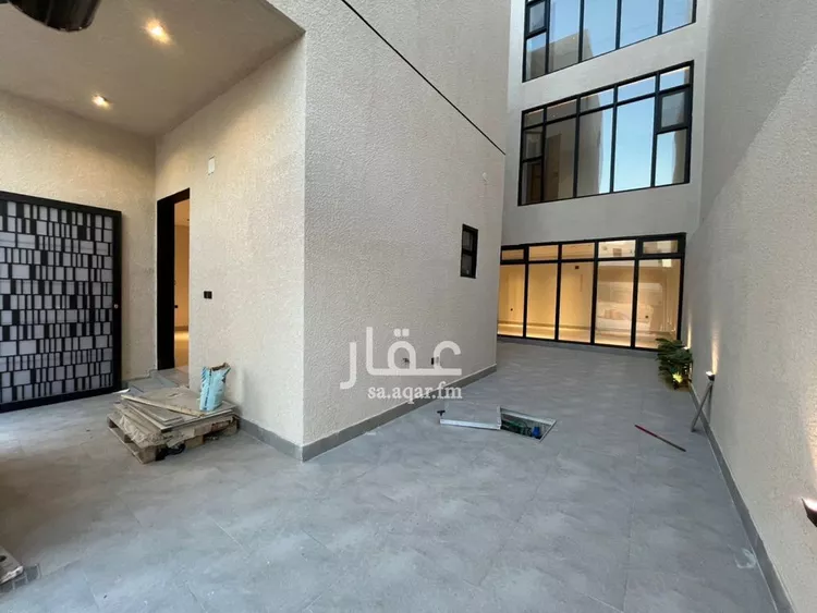 فيلا للبيع في شارع أبي الحسن الأسفرائيني, حي المهدية, مدينة الرياض, منطقة الرياض صورة 4