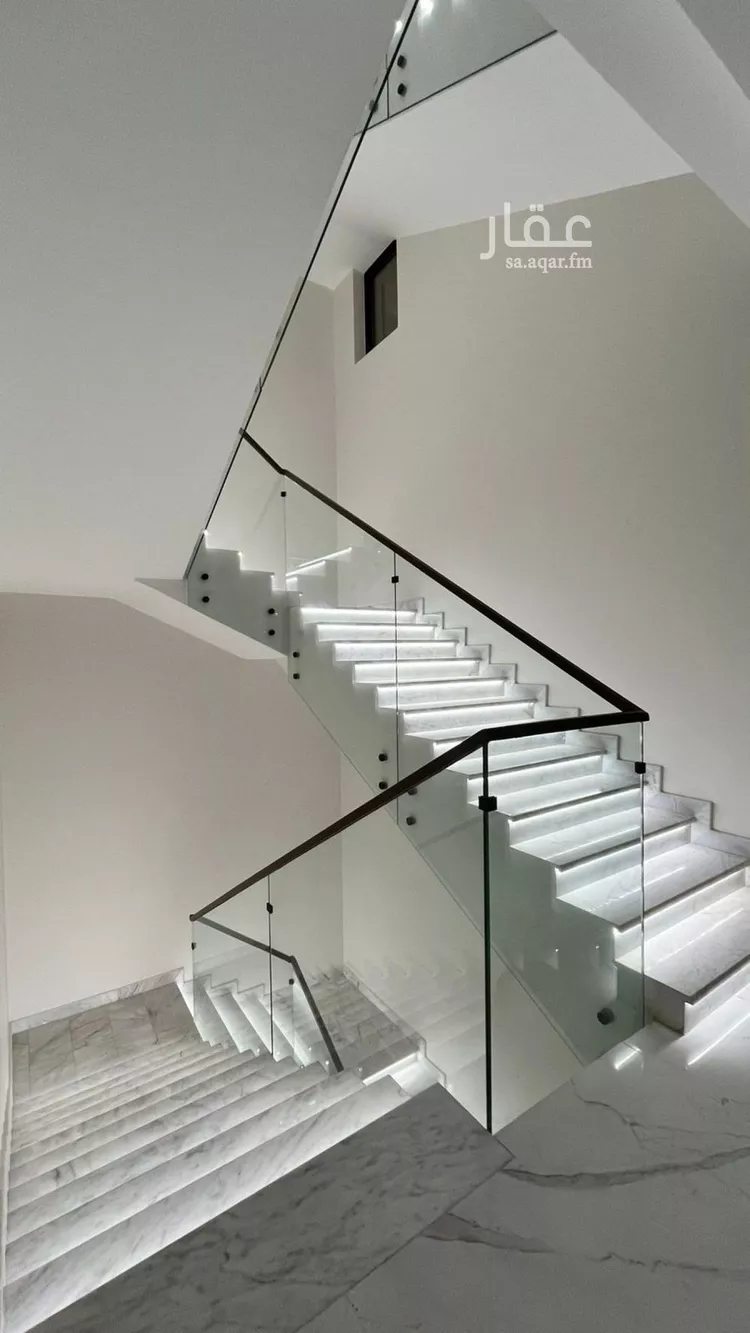 فيلا للبيع في شارع عبدالقادر بن عبدالوارث, حي المهدية, مدينة الرياض, منطقة الرياض صورة 5