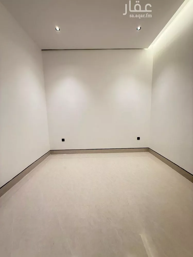 Villa for Sale in Riyadh Al Mahdiyah 19