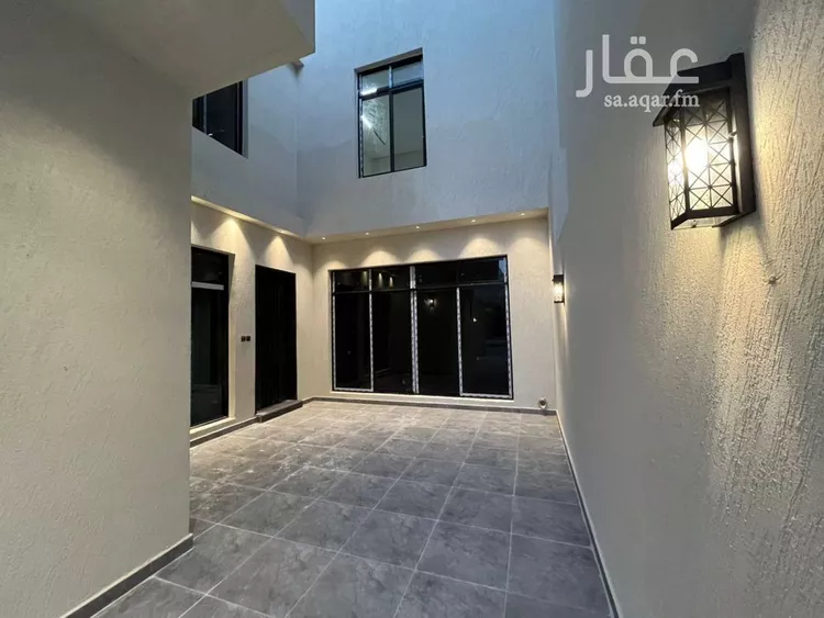 فيلا للبيع في شارع القاض بن العربي, حي المهدية, مدينة الرياض, منطقة الرياض صورة 4