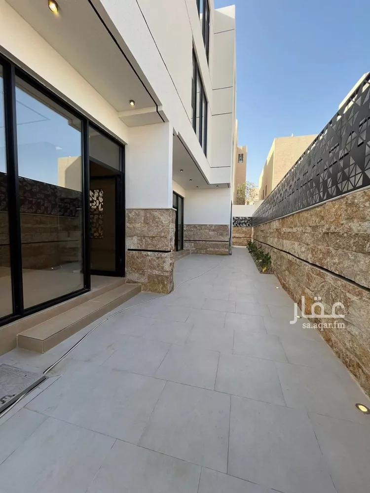 فيلا للبيع في شارع أبي الشيخ الأصبهاني, حي المهدية, مدينة الرياض, منطقة الرياض صورة 3