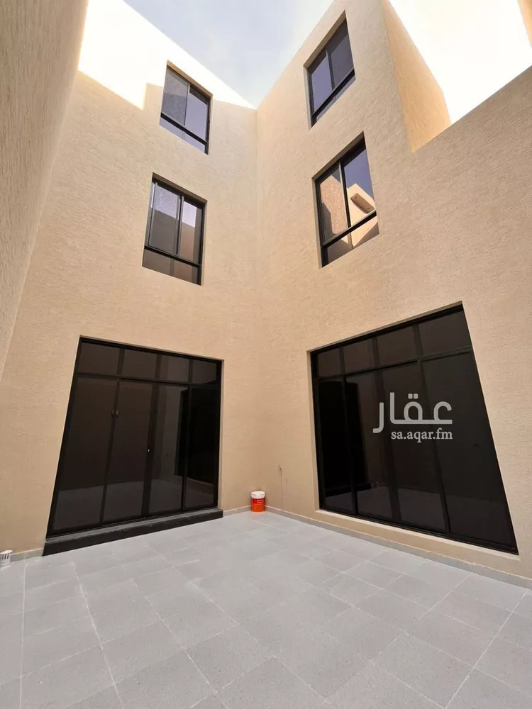 فيلا للبيع في شارع أبي بكر الآجري, حي المهدية, مدينة الرياض, منطقة الرياض صورة 3